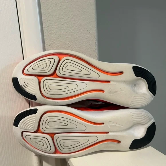 Nike Lunarstelos Men's 12 Running Shoes Sneakers Crimson Red 844591-800 - Picture 8 of 9